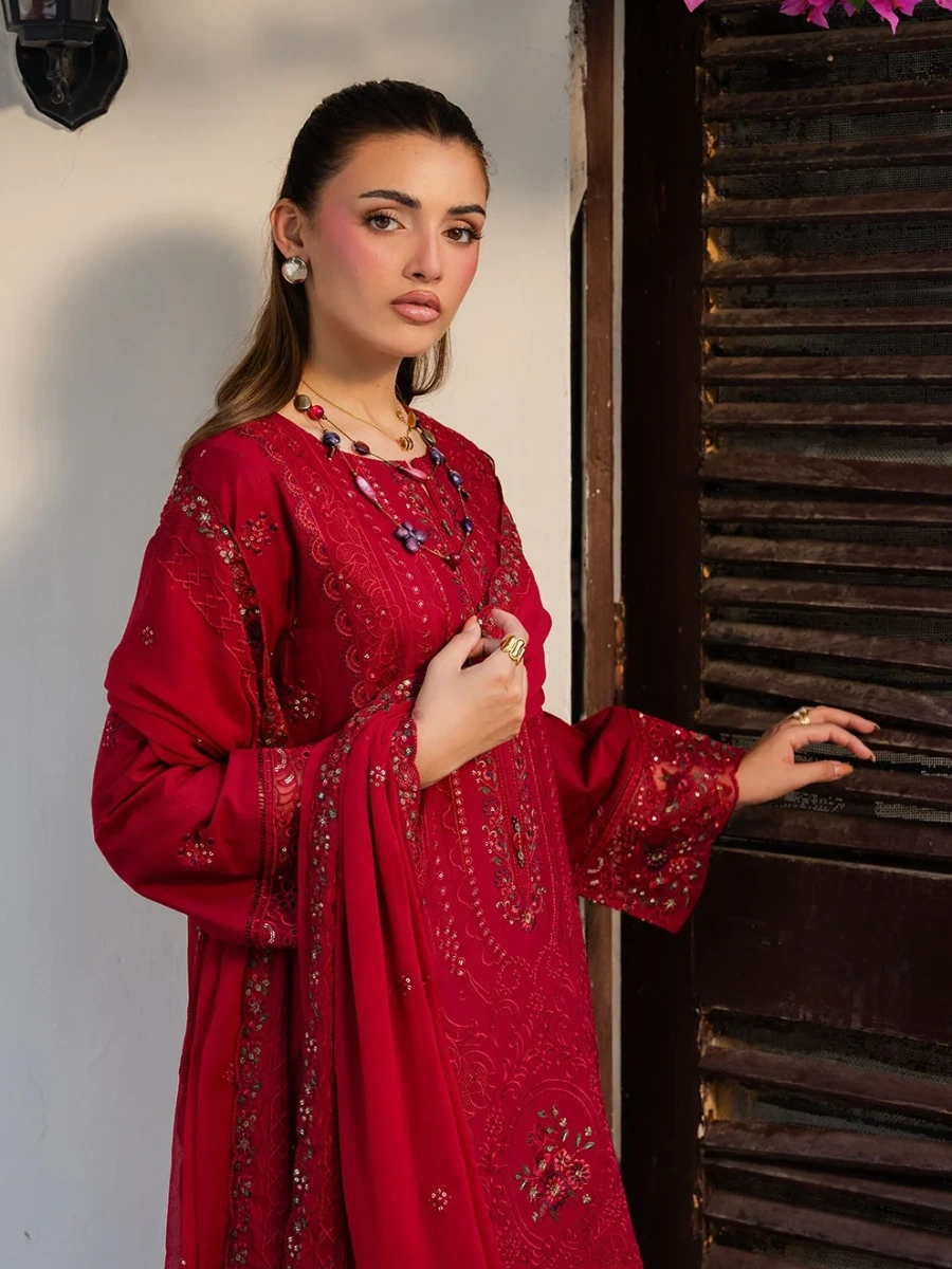 EMBROIDERED LAWN SUIT 3 PC