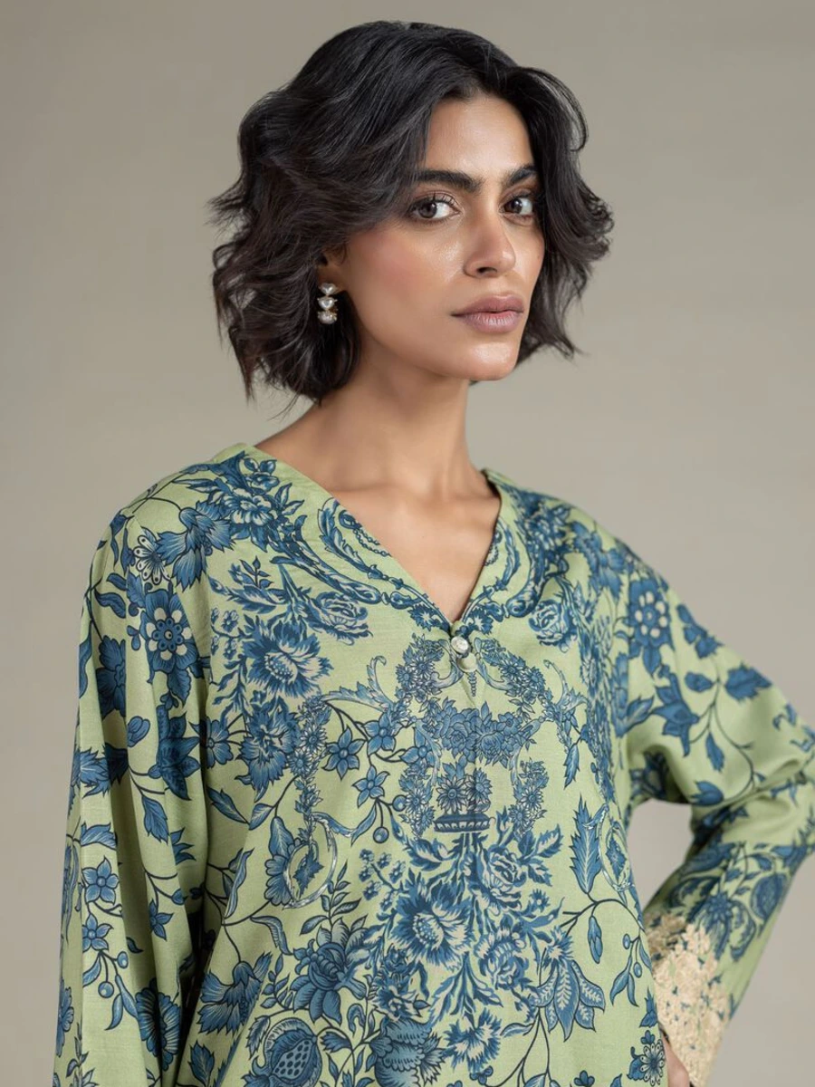V-CUT KURTA