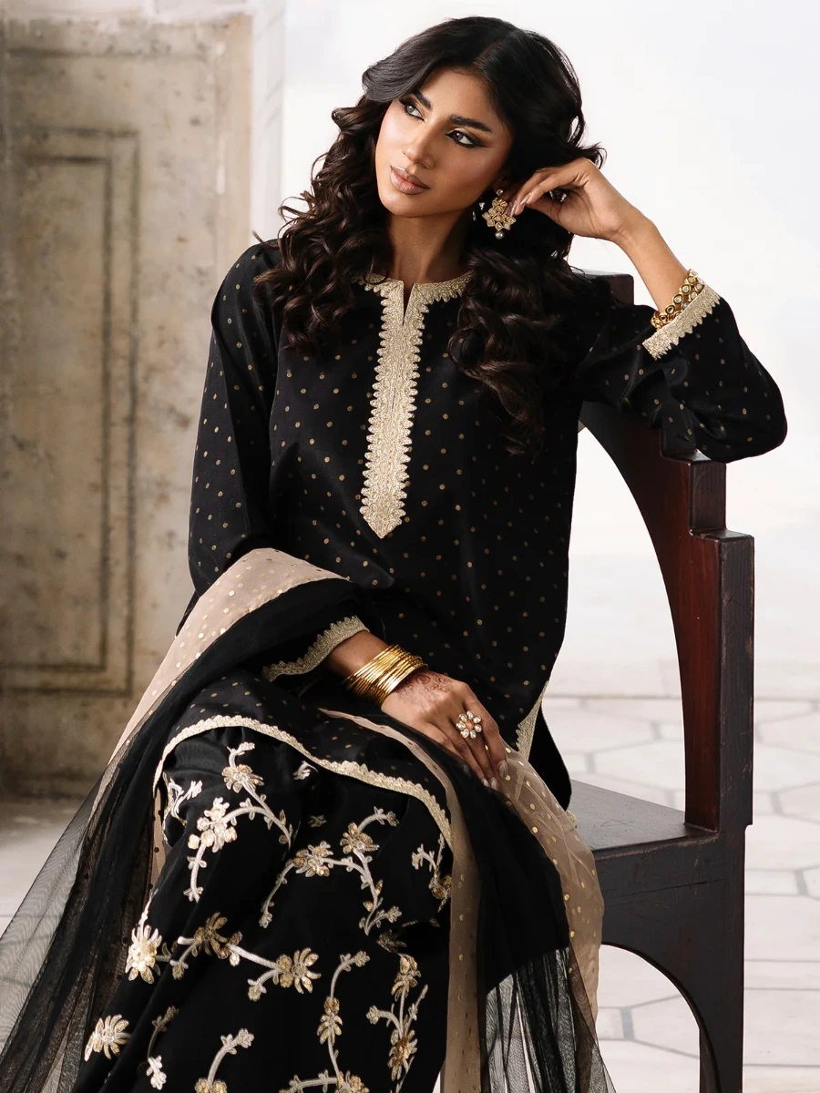 EMBROIDERED SUIT 3 PC