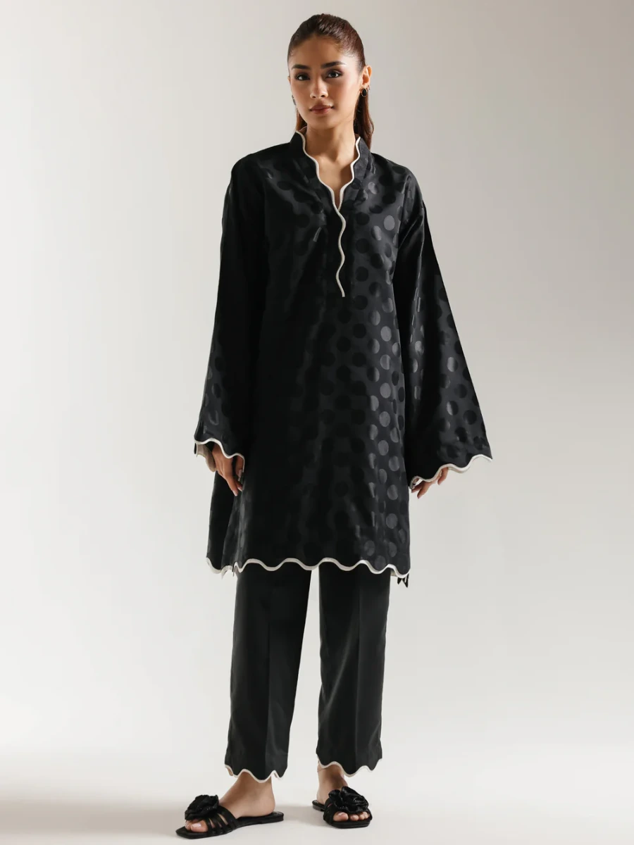 EMBROIDERED SUIT 2 PC