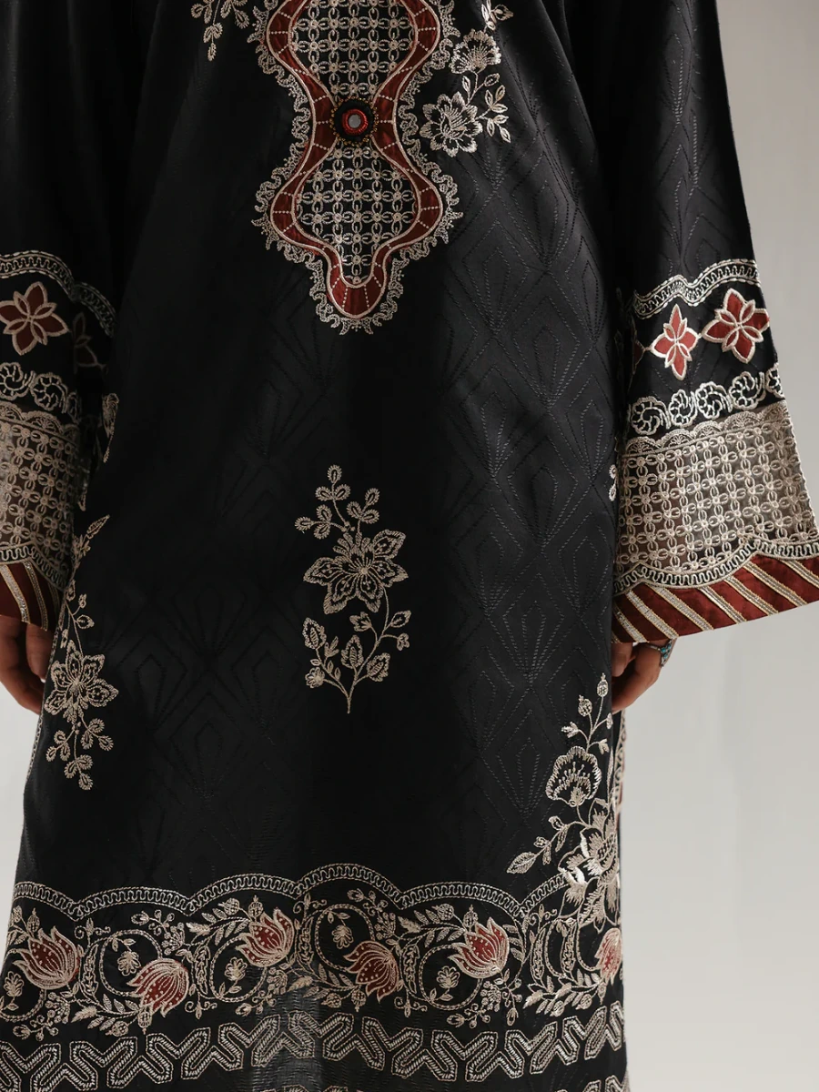 EMBROIDERED SUIT 2 PC
