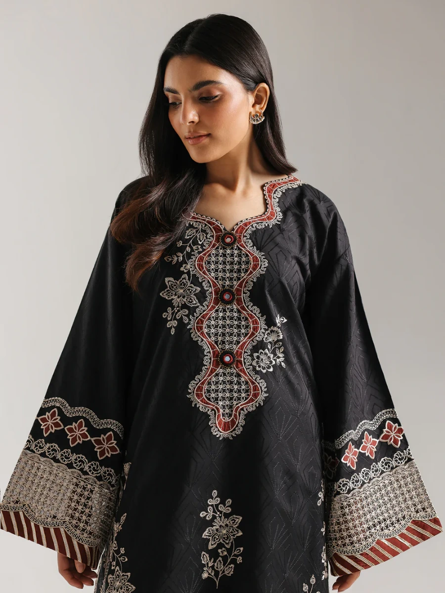EMBROIDERED SUIT 2 PC