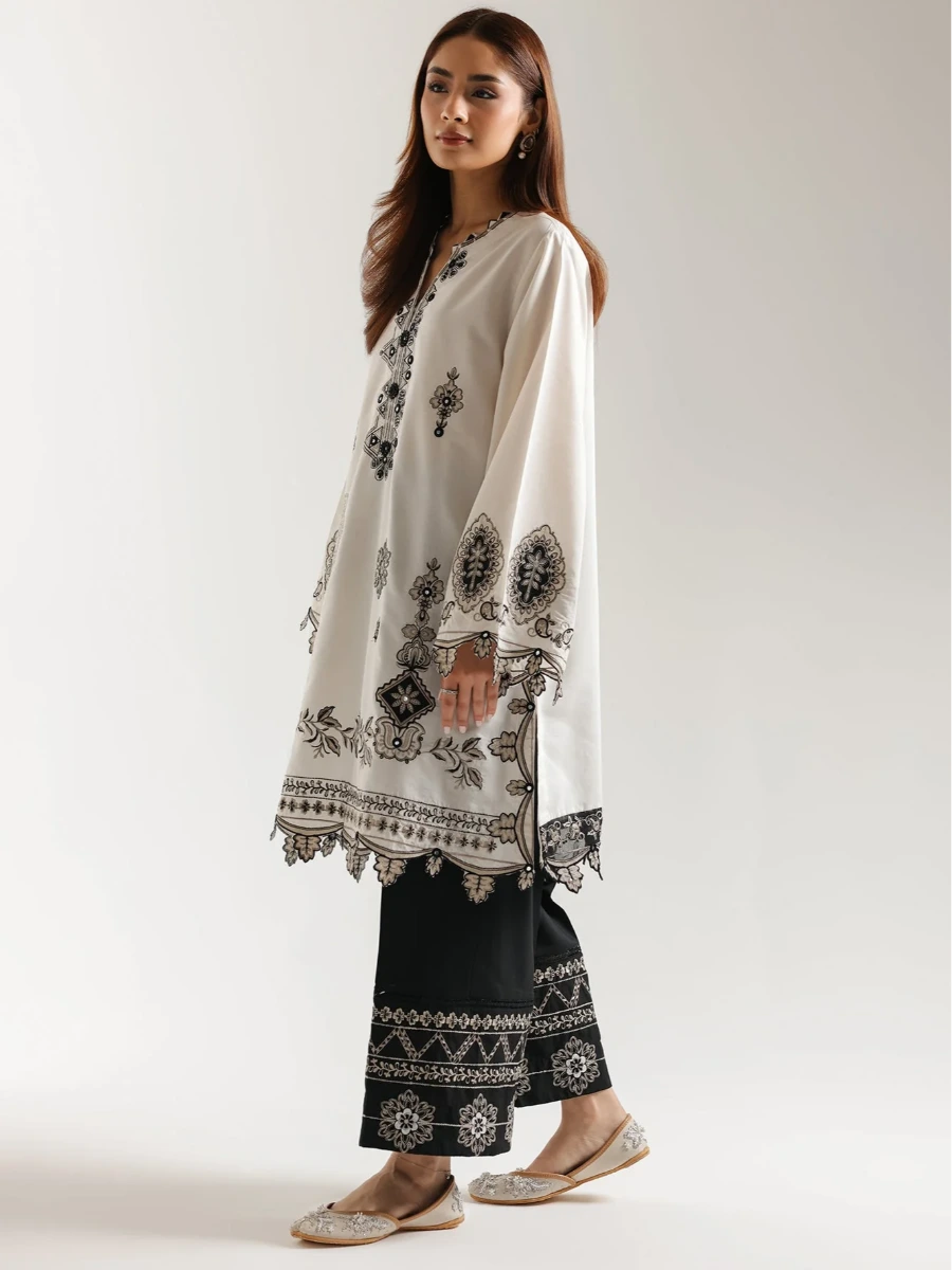 EMBROIDERED SUIT 2 PC