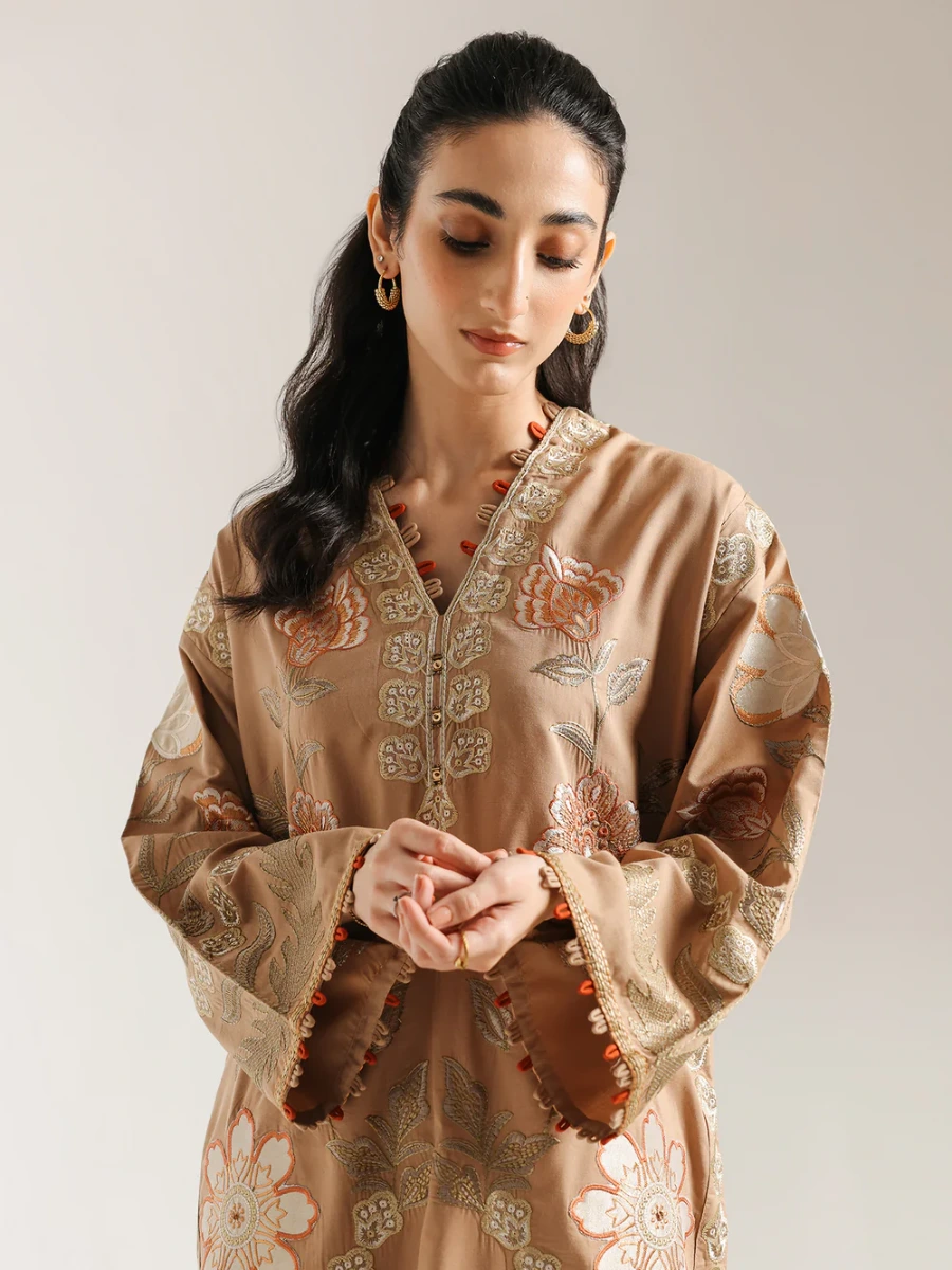 EMBROIDERED SUIT 2 PC