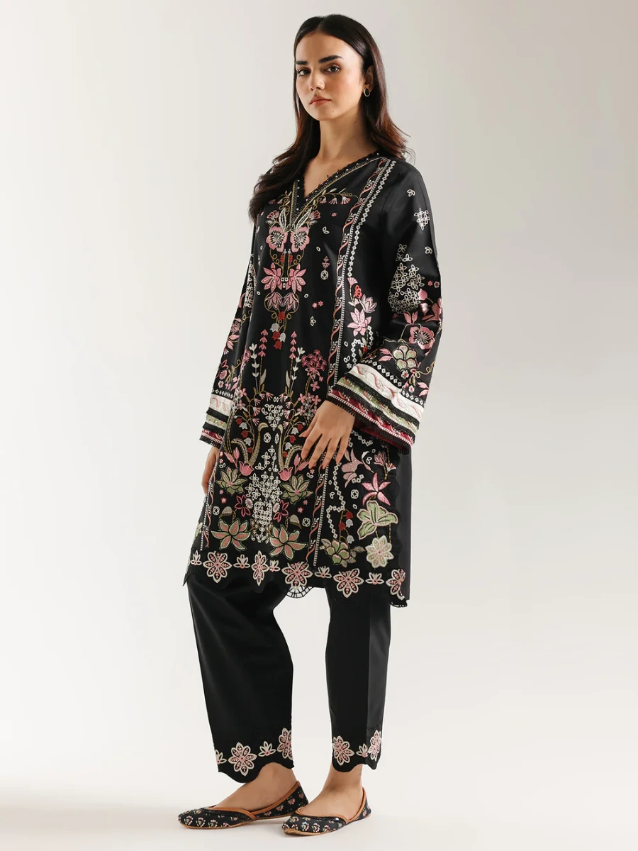 EMBROIDERED SUIT 2 PC