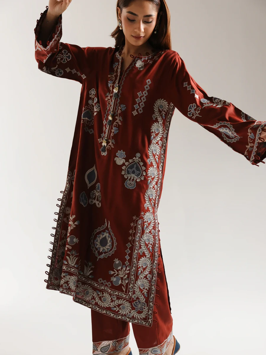 EMBROIDERED SUIT 2 PC